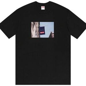 Supreme Banner Tee Size M